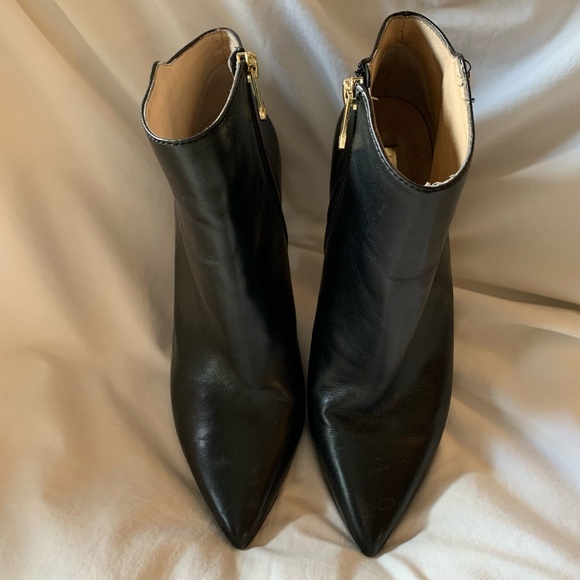 Louise et Cie black leather 'Low Sid Pointed Toe Booties' - Picture 2 of 10